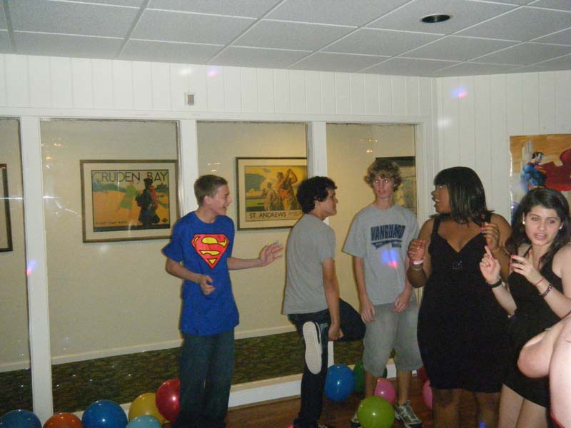 2010_1205katies16th0050