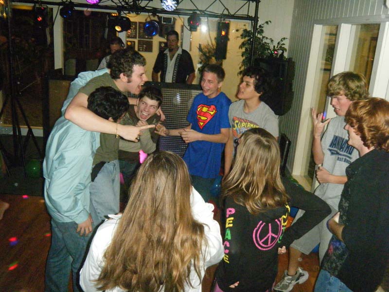 2010_1205katies16th0061