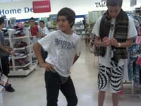 189657_1782445372913_2865335_n